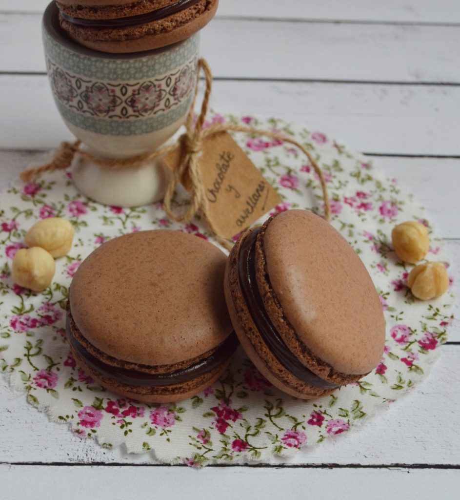 MACARONS DE CHOCOLATE Y AVELLANAS Aroma de chocolate