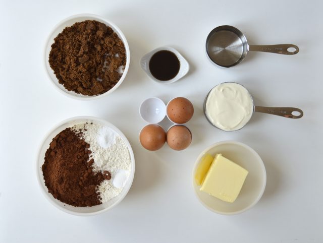 Ingredientes chocolate sour cream bundt cake