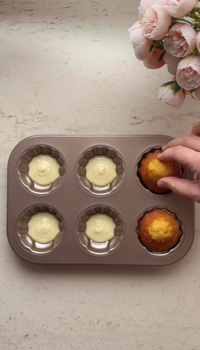 MADELEINES DE LIMÓN Y CHOCOLATE BLANCO. AROMA DE CHOCOLATE